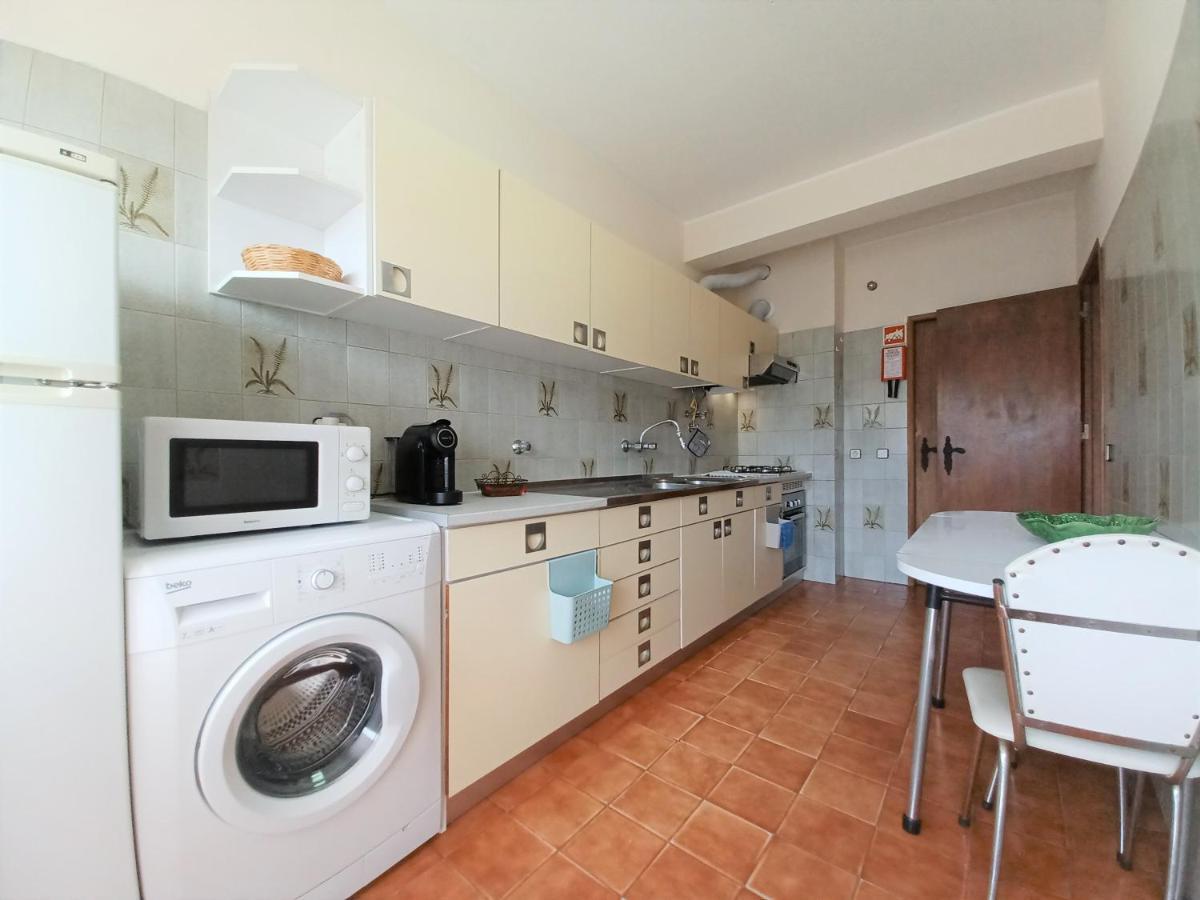 Castelos Beach Apartment 1 Portimão Exteriör bild